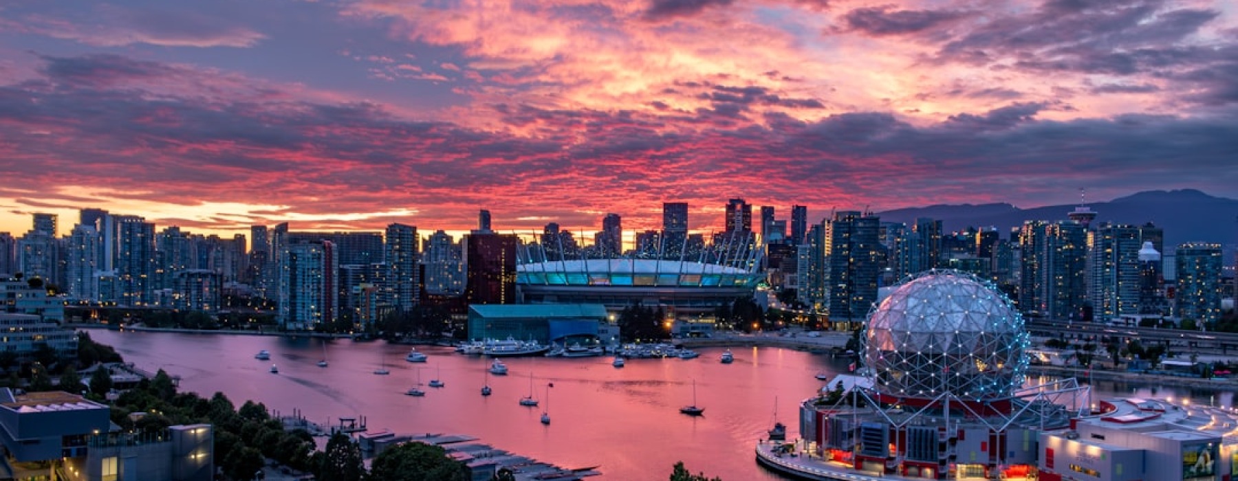 Vancouver waterfront sunset spa living - apartments with spa Vancouver WA Vancouver waterfront sunset spa living - apartments with spa Vancouver WA