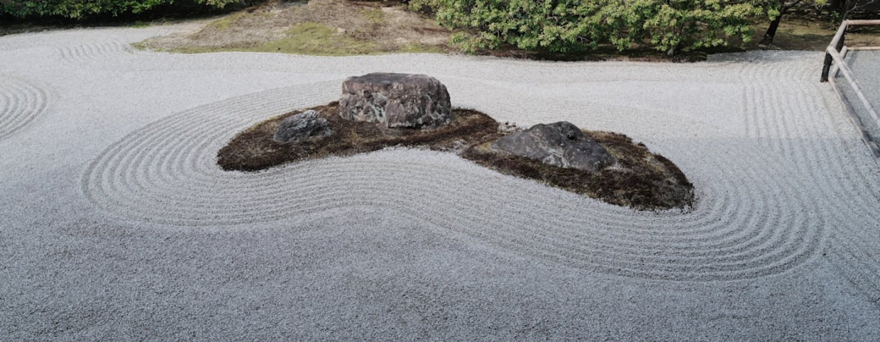 zen garden floor plan with raked gravel and stones